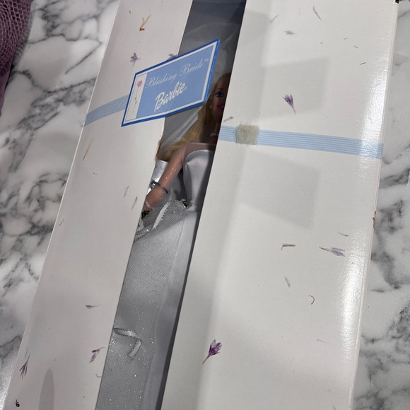 Bride Barbie in box - Picture 5 of 10